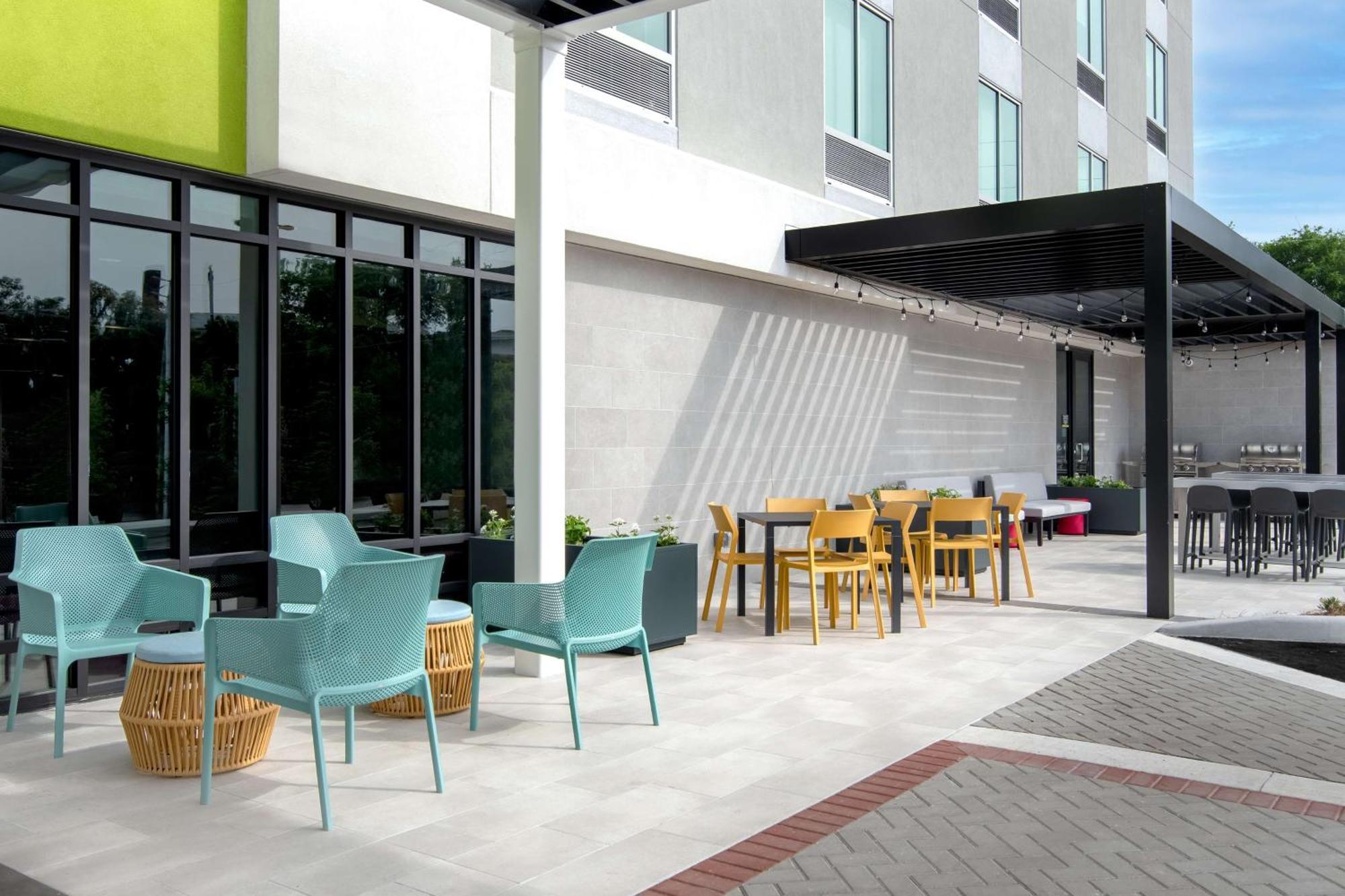 Home2 Suites By Hilton Jacksonville Downtown Екстер'єр фото